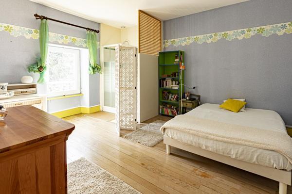 Maison de ville 170m² avec terrasse et garage - REF. VM481
