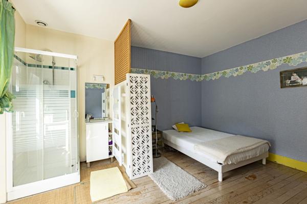 Maison de ville 170m² avec terrasse et garage - REF. VM481