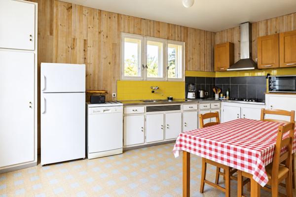 Maison de ville 170m² avec terrasse et garage - REF. VM481