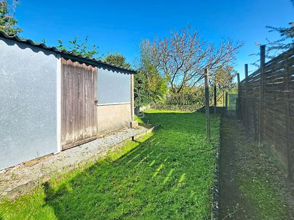Maison A VENDRE à ANCENIS-SAINT-GEREON, deux chambres, petit jardin, au calme