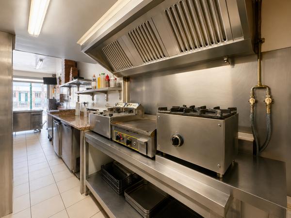 À VENDRE, FONDS DE COMMERCE PIZZERIA PLAN-DE-CUQUES