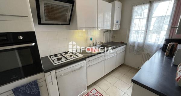 À vendre Maison 4 pièces 82.16 m² - ÉTampes 91150