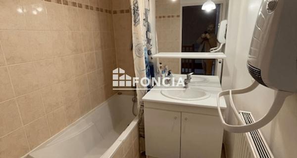 À vendre Maison 4 pièces 82.16 m² - ÉTampes 91150