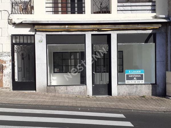 Local commercial  de 30.04 m2 en centre ville de Retournac