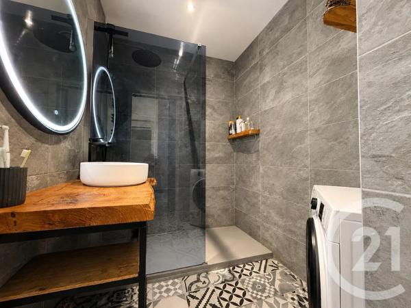 Appartement F2 à vendre  2 pièces - 64,87 m 2   VALENCE  - 26