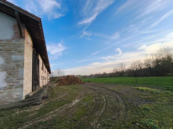 Domaine de Loëze - Propriété d'exception avec 3 logements, chapelle et 8 hectares, fort potentiel à Jayat