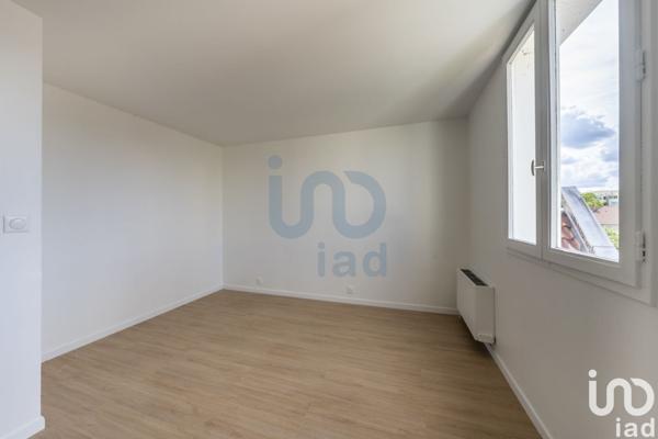 Appartement 4 pièces de 96 m² à Lognes (77185)