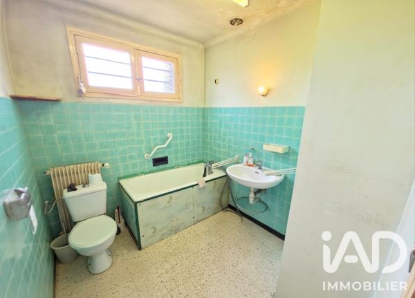 Maison à vendre 5 pièces 156 m² Rodilhan