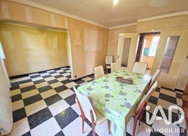 Maison à vendre 5 pièces 156 m² Rodilhan