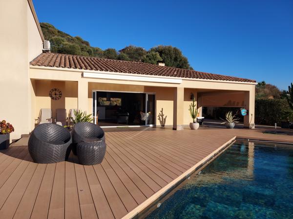 AFA Villa de prestige avec piscine T5 de 270m2 vue mer Afa (20167)