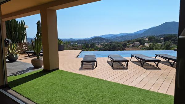 AFA Villa de prestige avec piscine T5 de 270m2 vue mer Afa (20167)