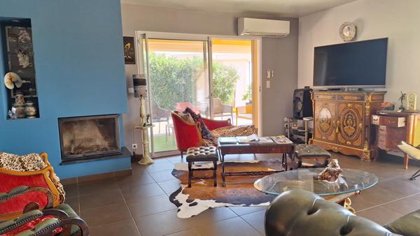 AFA Villa de prestige avec piscine T5 de 270m2 vue mer Afa (20167)