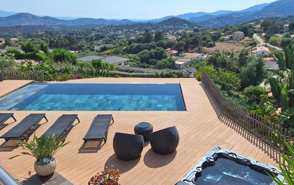 AFA Villa de prestige avec piscine T5 de 270m2 vue mer Afa (20167)