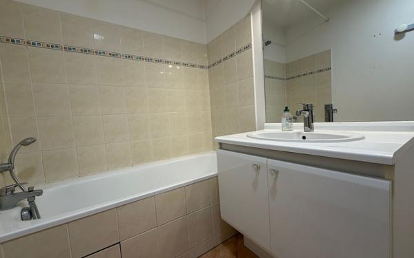 Appartement à louer    3 pièces • 56,83 m2 Noisy-le-Grand