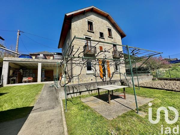 Maison 7 pièces de 203 m² à Grésy-sur-Aix (73100)