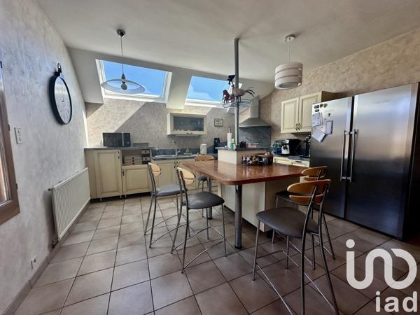 Maison 7 pièces de 203 m² à Grésy-sur-Aix (73100)