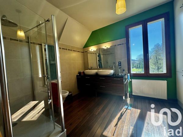 Maison 7 pièces de 203 m² à Grésy-sur-Aix (73100)