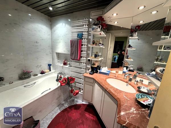 Appartement à vendre 5 pièces 106.56m² Calais (62100)