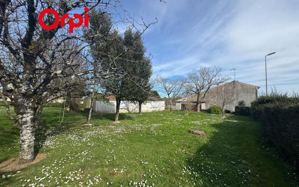 Maison à vendre    5 pièces •  Saint-Savinien