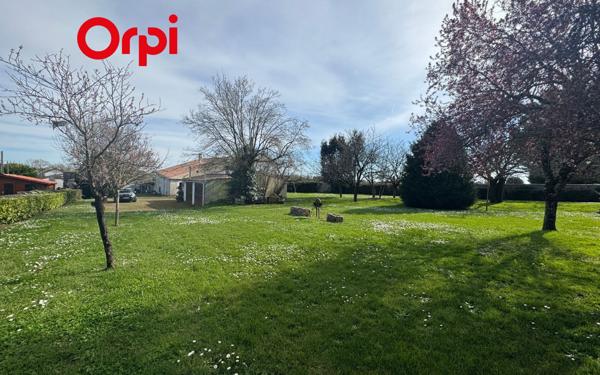 Maison à vendre    5 pièces •  Saint-Savinien