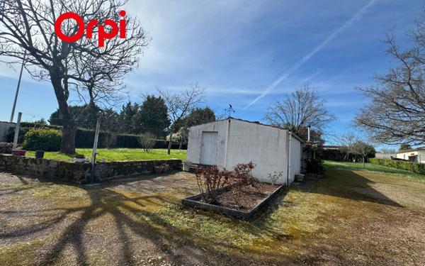 Maison à vendre    5 pièces •  Saint-Savinien