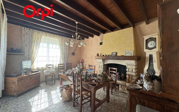 Maison à vendre    5 pièces •  Saint-Savinien