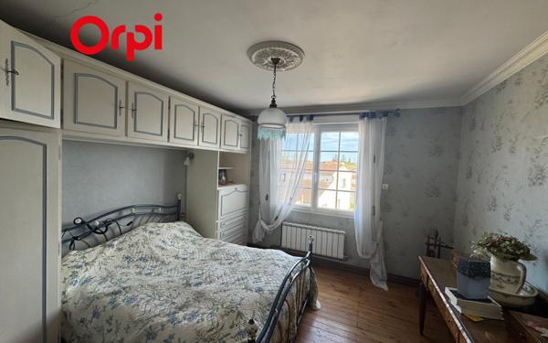 Maison à vendre    5 pièces •  Saint-Savinien