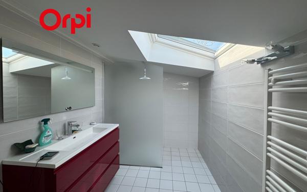 Maison à vendre    5 pièces •  Saint-Savinien