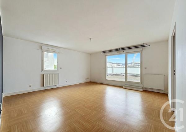 Appartement F4 à vendre  4 pièces - 69,51 m 2   CHAMALIERES  - 63