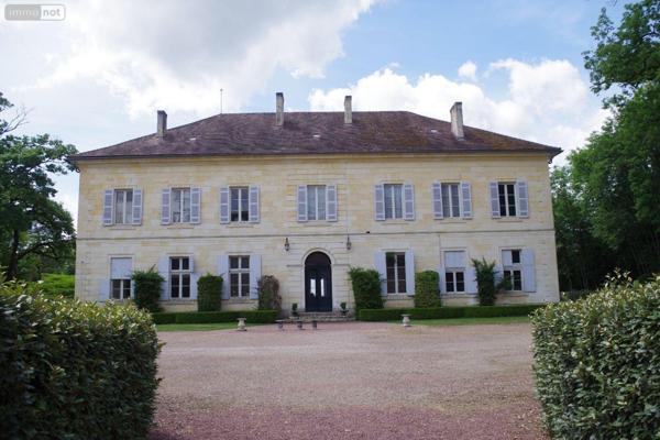 Propriete à vendre à Sorges-et-Ligueux-en-Périgord en Dordogne (24420), ref : 24001//560