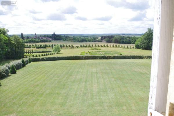 Propriete à vendre à Sorges-et-Ligueux-en-Périgord en Dordogne (24420), ref : 24001//560