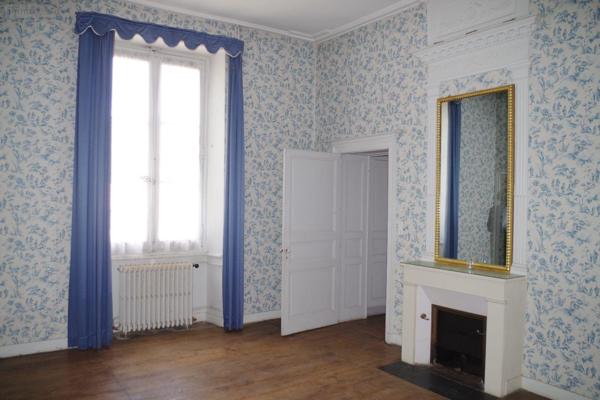 Propriete à vendre à Sorges-et-Ligueux-en-Périgord en Dordogne (24420), ref : 24001//560