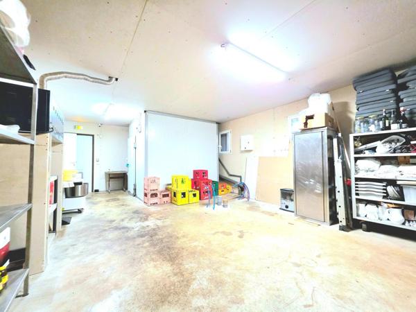 RESTAURANT 161 M2 AVEC TERRASSE 80 places et LICENCE III