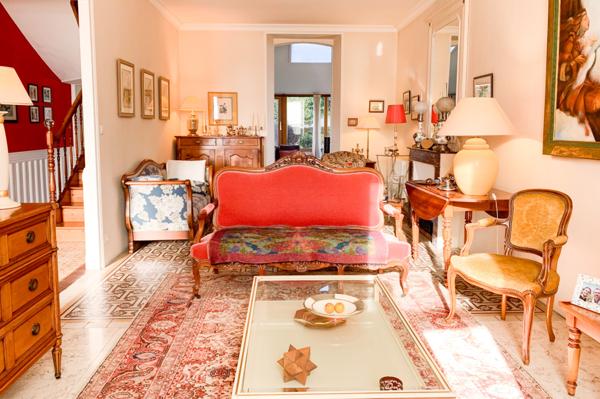 Maison de caractère – Environ 185 m² – Proche centre-ville