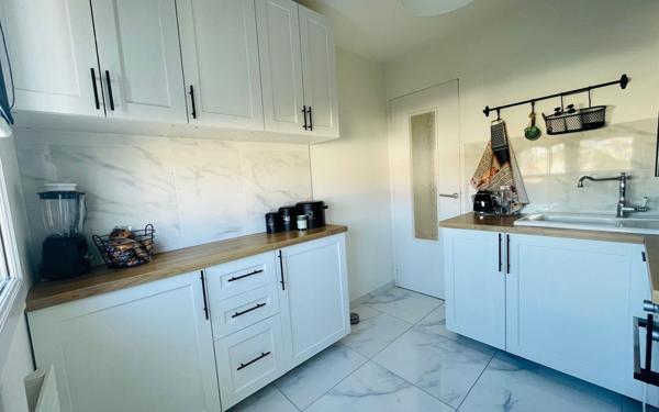 Appartement à louer    2 pièces • 46,93 m2 Les Pavillons-sous-Bois