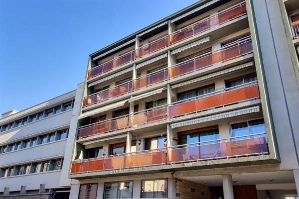 EXCLUSIVITE CLERMONT-FERRAND, à proximité du centre-ville appartement loué avec stationnement privatif
