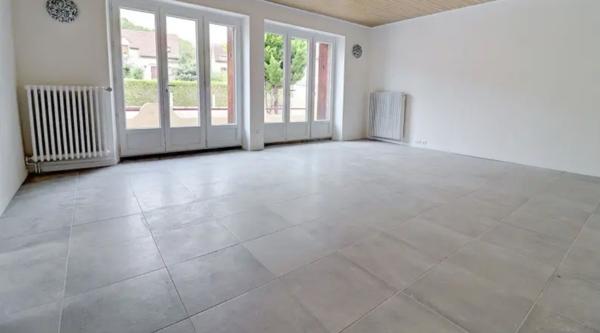 Thoiry (78770) MAISON DE VILLAGE THOIRY YVELINES 78