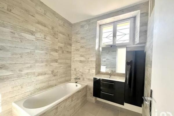 Thoiry (78770) MAISON DE VILLAGE THOIRY YVELINES 78