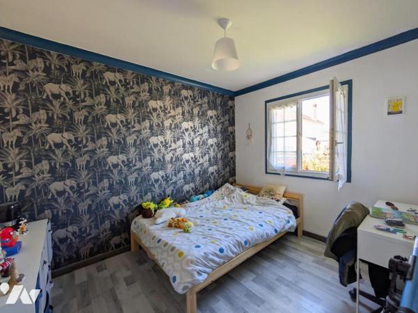 Maison de plain pied - 122m² - 4 chambres - Terrain de 954m²