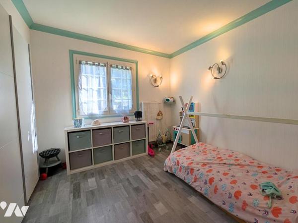 Maison de plain pied - 122m² - 4 chambres - Terrain de 954m²