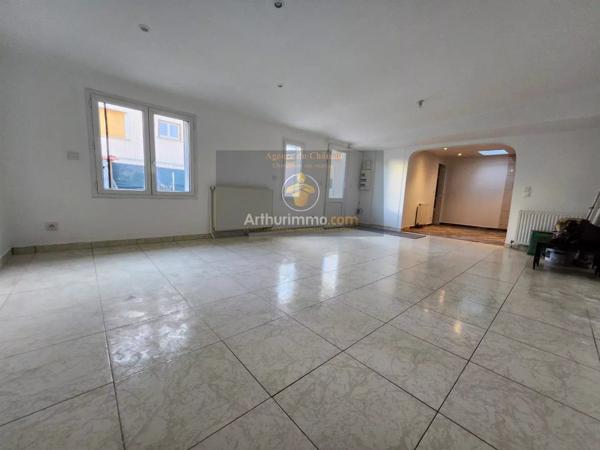 Vente Bureau 3 pièces 68 m2 à Ormesson-sur-Marne