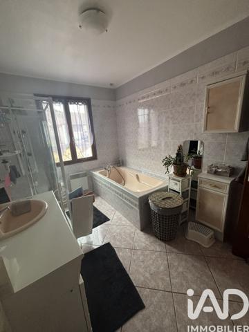 Maison à vendre 5 pièces 135 m² Saint-Georges-sur-Arnon