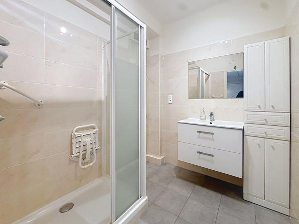 T2 BALCON proche Cercle des Nageurs 13007 Marseille
