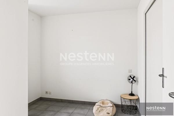 MAISON EN PIERRE À VENDRE POMMERET - Maison en pierre, totalement rénovée dans le bourg de Pommeret profitant de 3 chambres, d'un jardin et d'un garage !