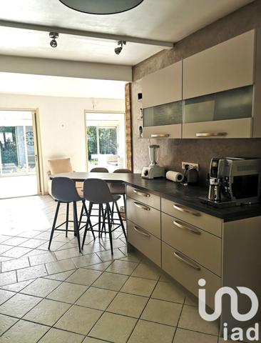 Maison à vendre 10 pièces 171 m² Pontpoint