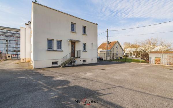 Immeuble à vendre    2 pièces •  Laon