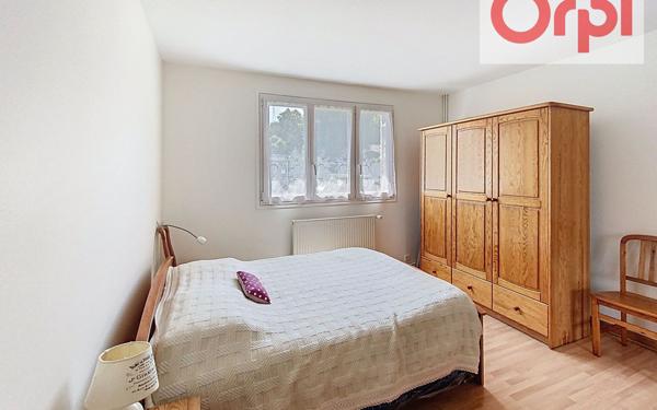 Maison à vendre    5 pièces • 136 m2 Le Mesnil-Saint-Denis