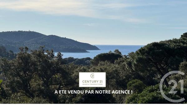 Maison à vendre  5 pièces - 173 m 2   CAVALAIRE SUR MER  - 83