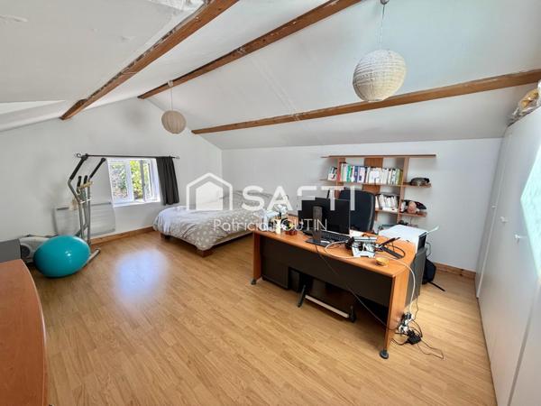 MAISON EN PIERRE 3 CHAMBRES + GRANGE ET DÉPENDANCES A VILLIERS EN PLAINE !