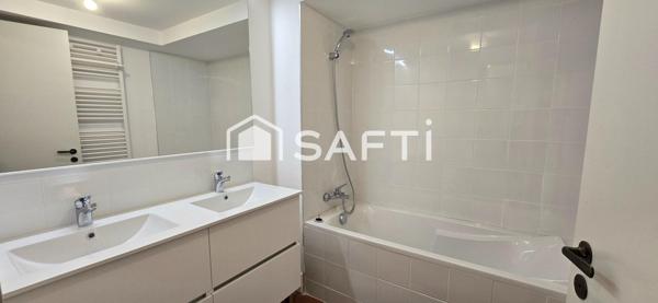 Duplex T4 rénové, vue jardin, intra-muros Avignon